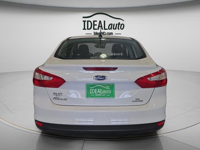 Used 2014 Ford Focus SE w/ SE Winter Package FWD image 16