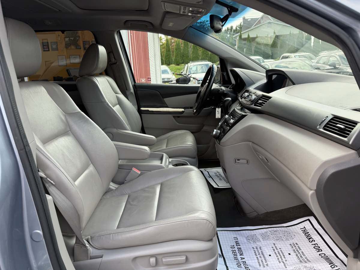 Used 2011 Honda Odyssey Touring image 10