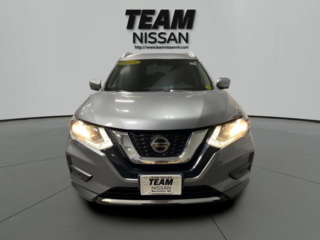 Certified 2018 Nissan Rogue SV w/ Premium Package AWD/4WD image 2
