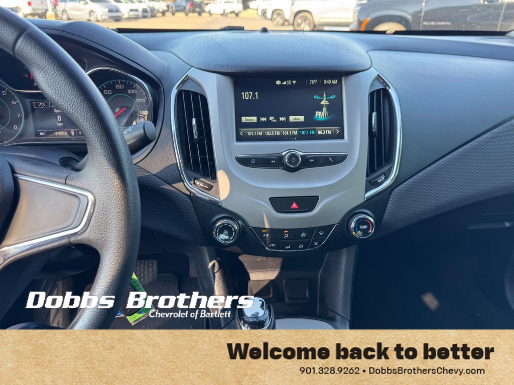 Used 2018 Chevrolet Cruze LS FWD image 25