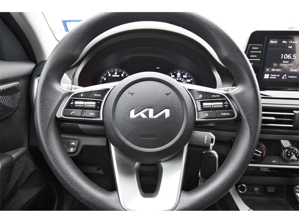 Used 2023 Kia Seltos LX image 9