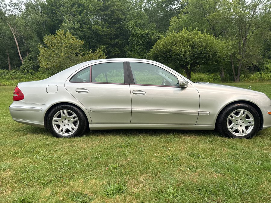 Used 2004 Mercedes-Benz E 320 4MATIC Sedan image 27