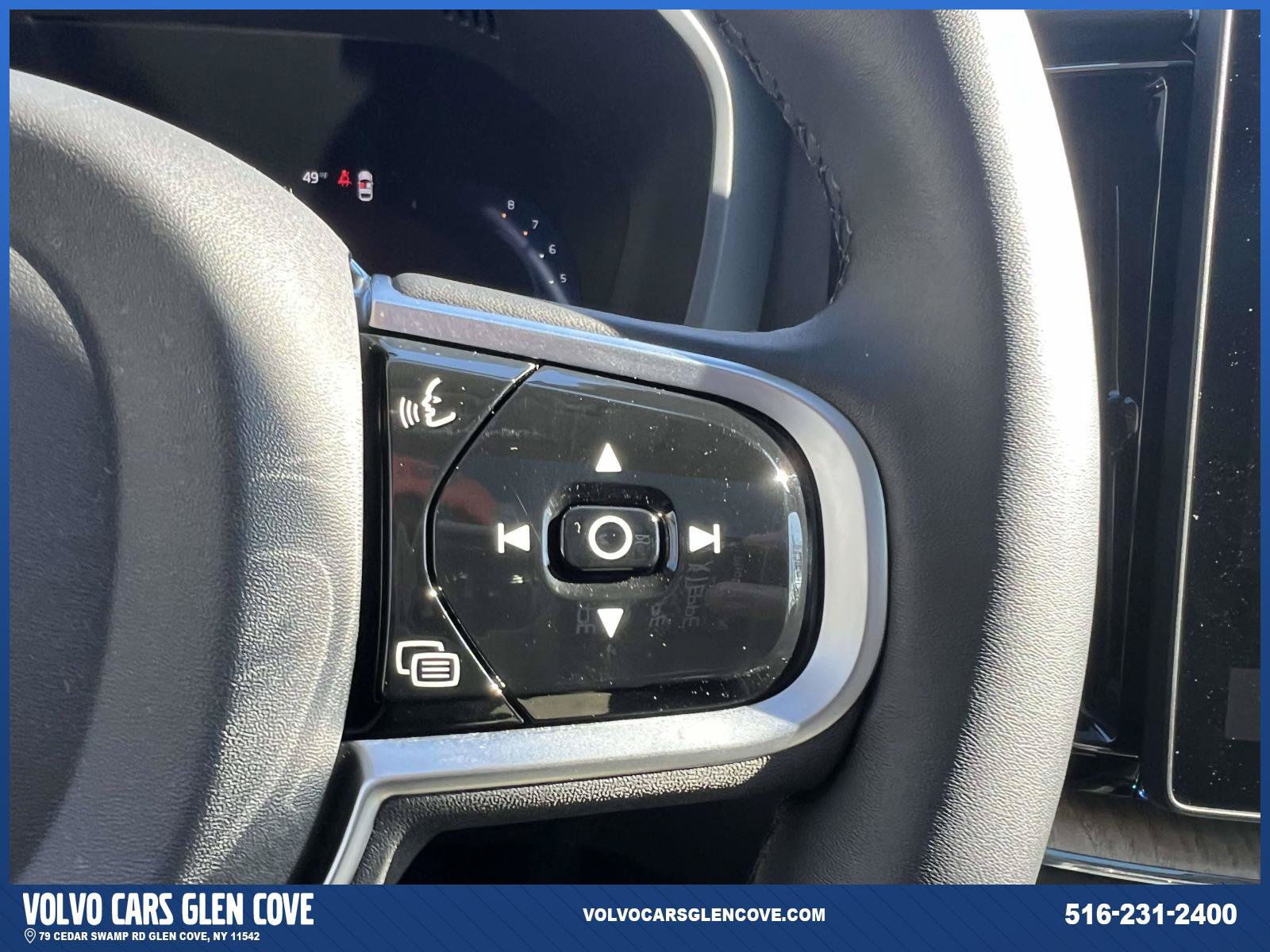 Used 2026 Volvo XC60 B5 Plus w/ Protection Package Premier AWD/4WD image 22