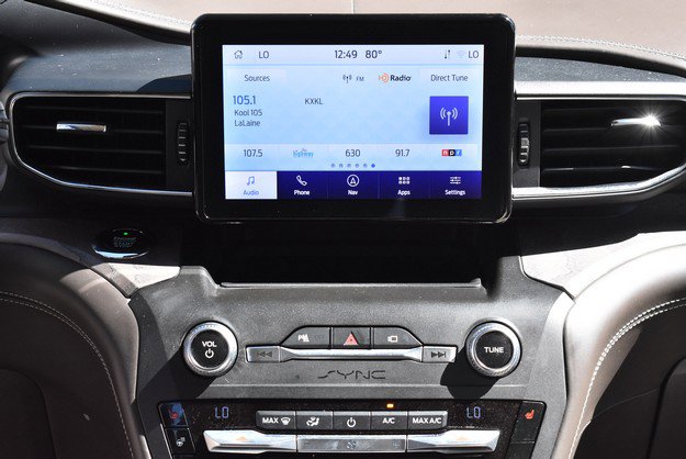 Used 2020 Ford Explorer Platinum image 21