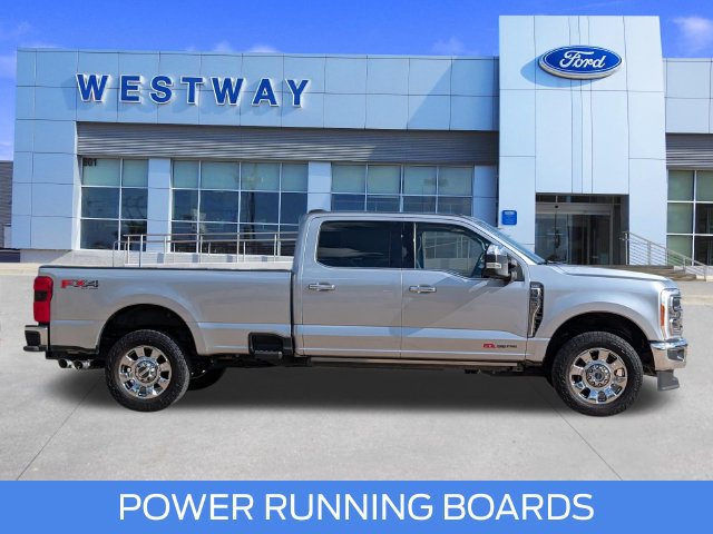 Used 2023 Ford F350 Lariat w/ Chrome Package AWD/4WD image 2