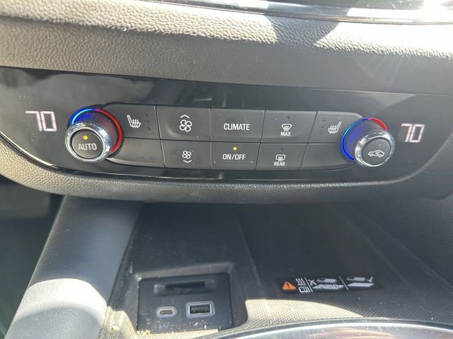 Certified 2023 Buick Enclave Essence FWD image 17
