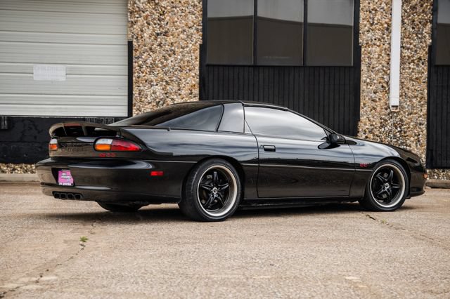 Used 2002 Chevrolet Camaro Z28 w/ SS Performance/Appearance Pkg RWD image 44