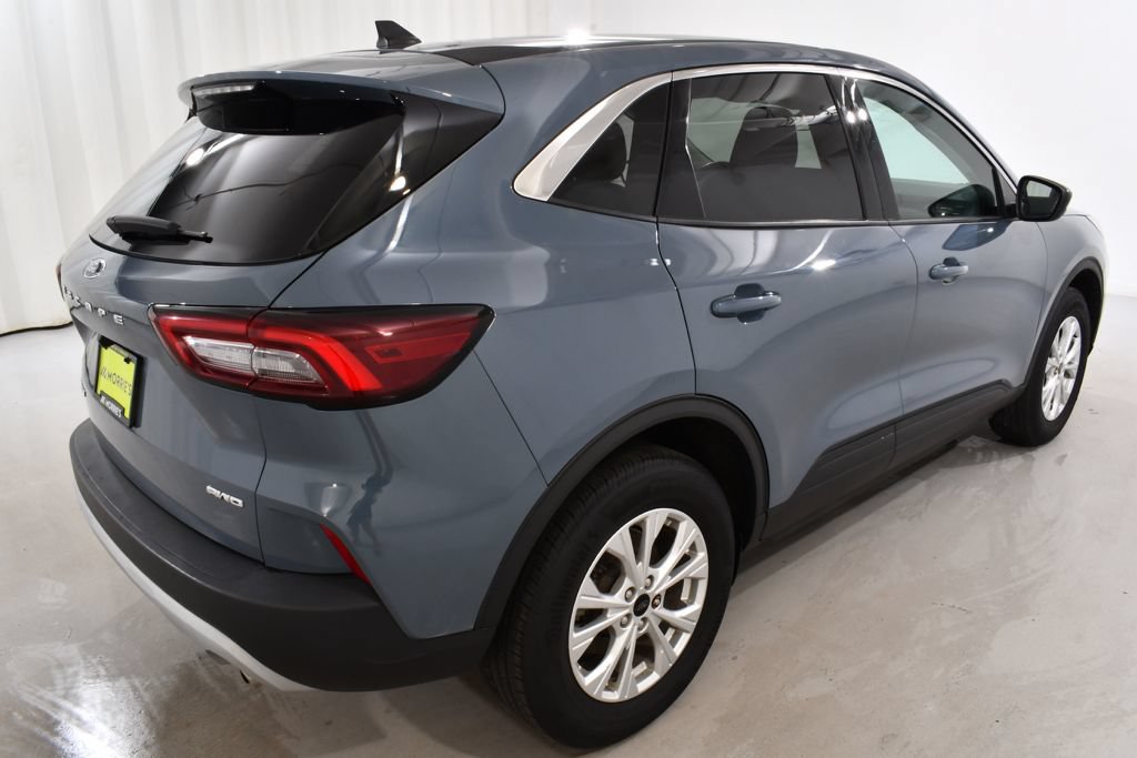 Used 2023 Ford Escape Active AWD/4WD image 11