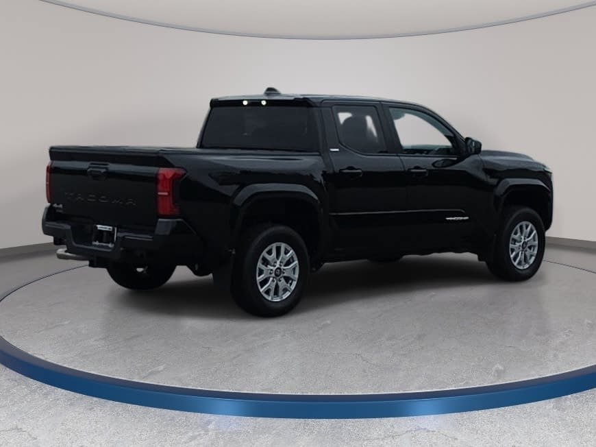 Used 2024 Toyota Tacoma SR5 AWD/4WD image 5
