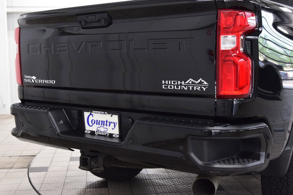 Used 2024 Chevrolet Silverado 2500 High Country w/ Technology Package AWD/4WD image 23