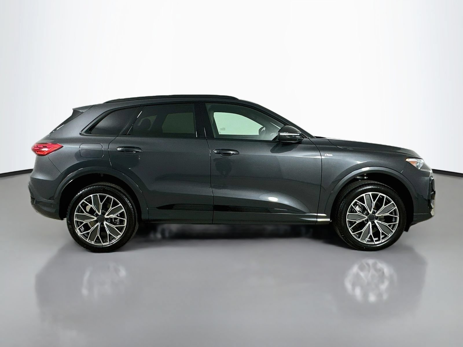 New 2026 Audi Q5 Premium Plus AWD/4WD image 4