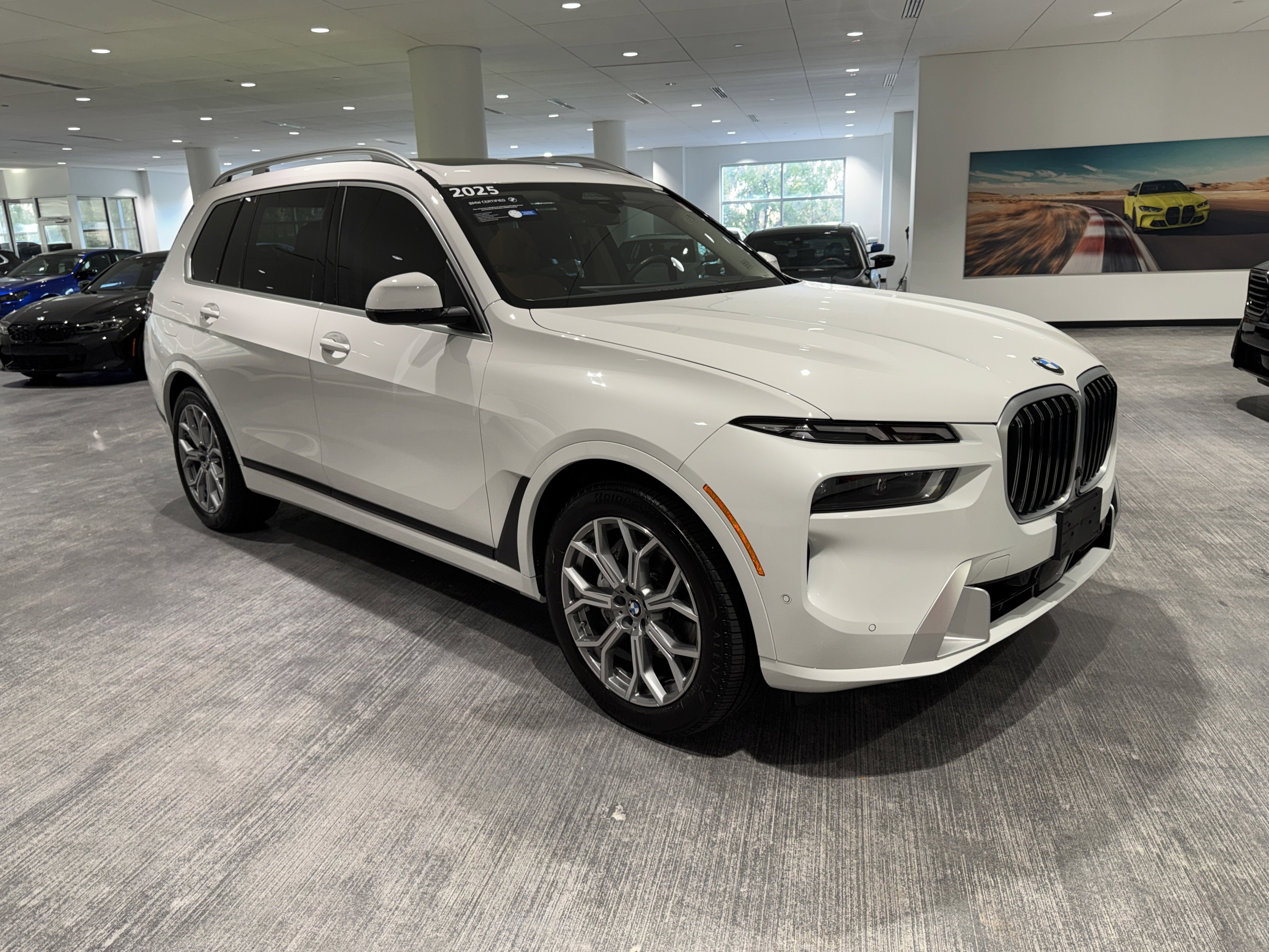 Certified 2025 BMW X7 xDrive40i w/ Premium Package image 1