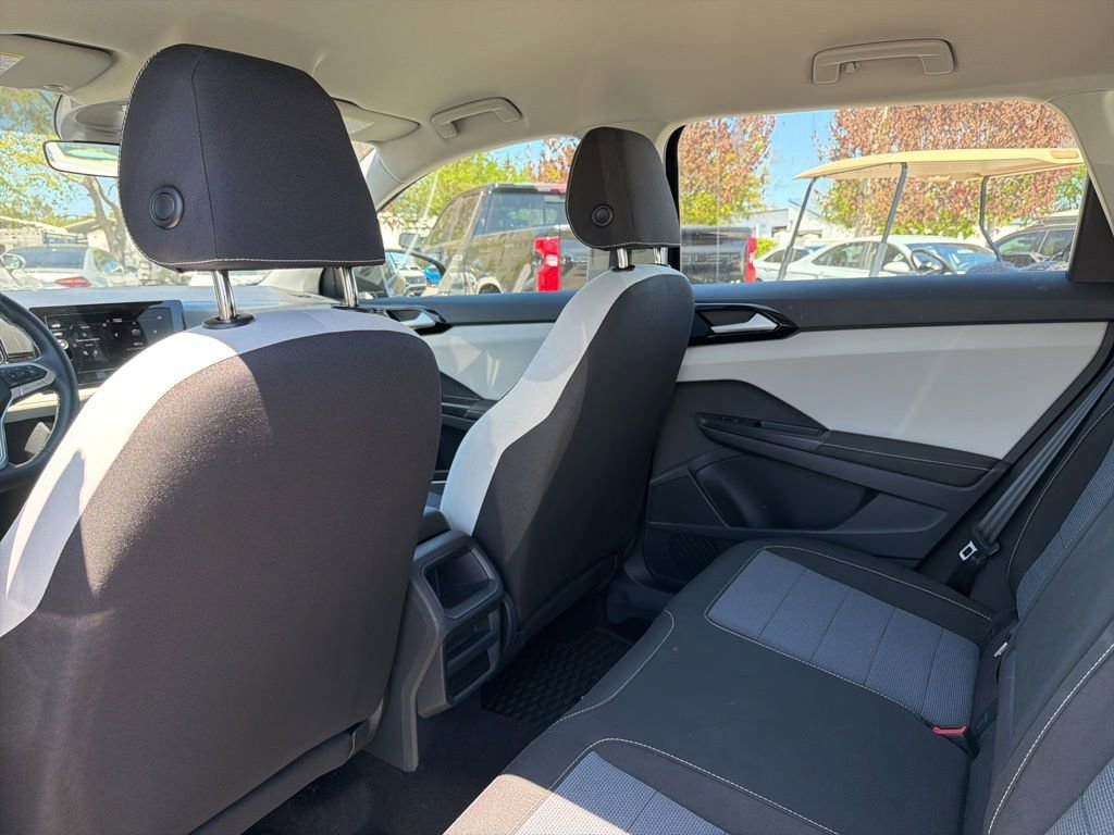 Used 2025 Volkswagen Taos S image 9