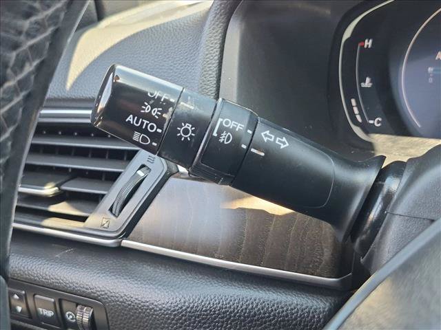 Used 2018 Honda Accord Touring image 15