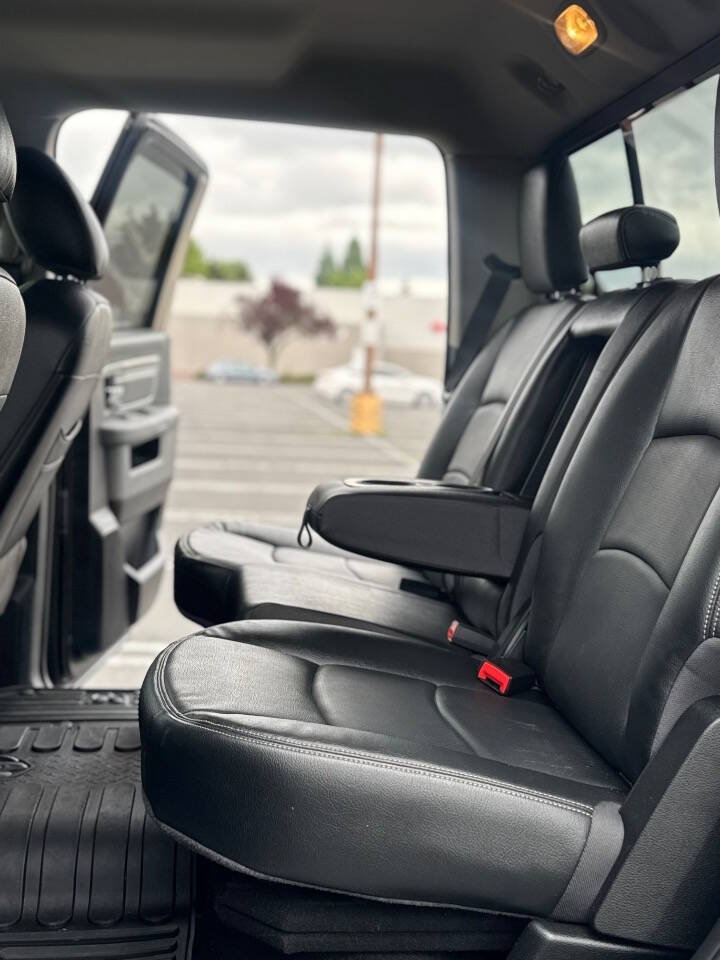 Used 2018 RAM 1500 Outdoorsman AWD/4WD image 7