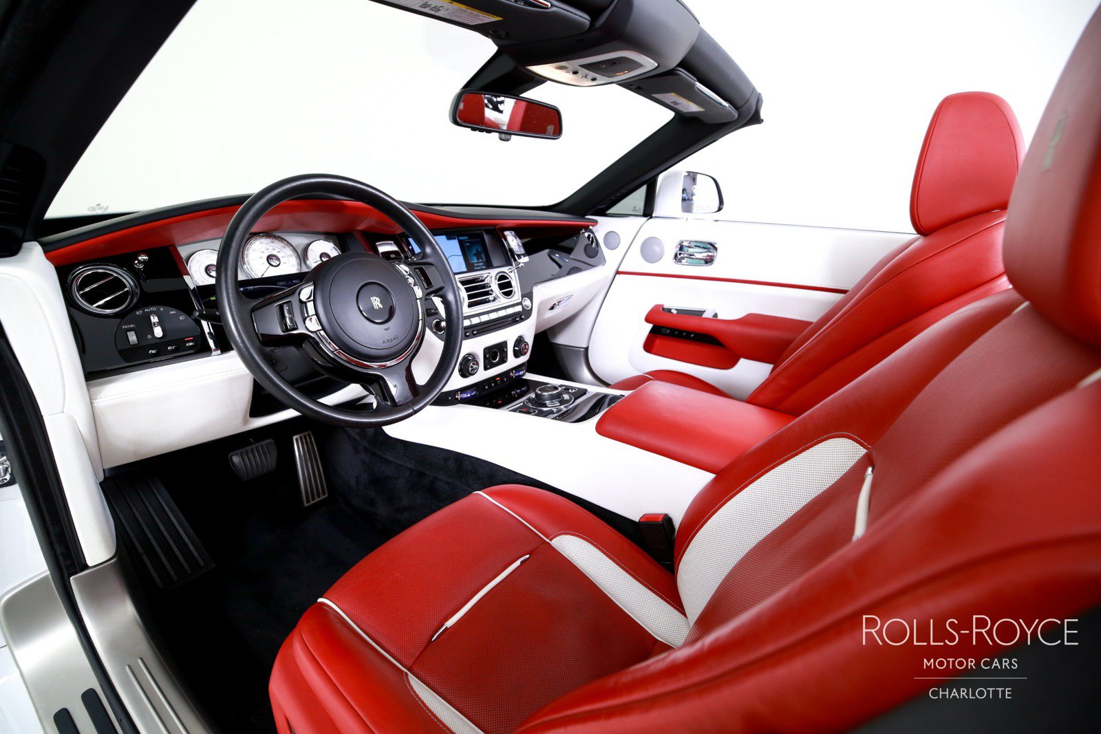 Certified 2020 Rolls-Royce Dawn RWD image 4