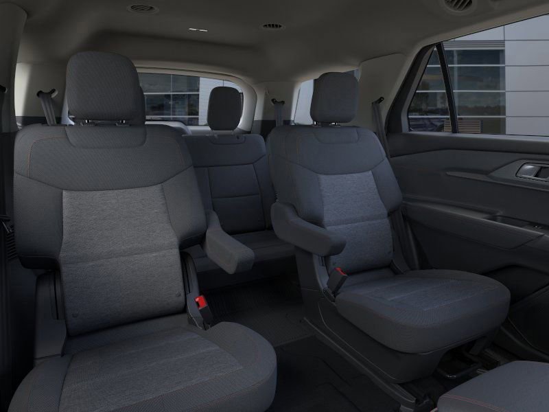 New 2025 Ford Explorer Active image 12