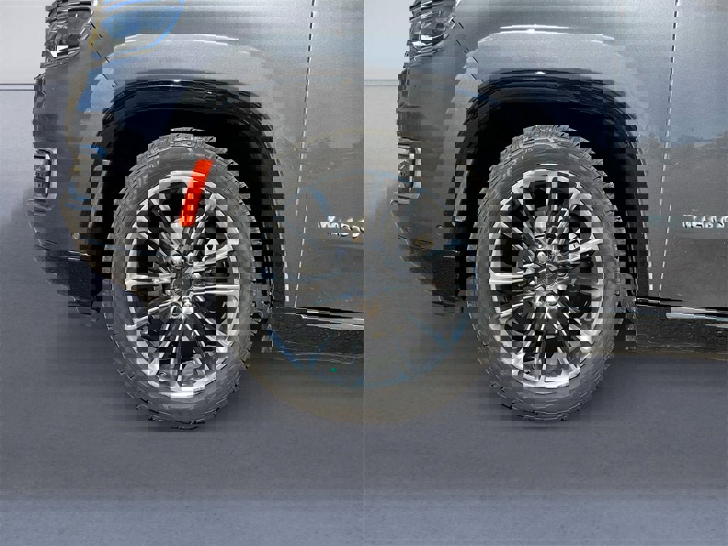 Used 2022 Jeep Wagoneer Series III w/ Premium Group I image 14