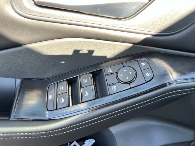 New 2026 Nissan Rogue Dark Armor AWD/4WD image 24