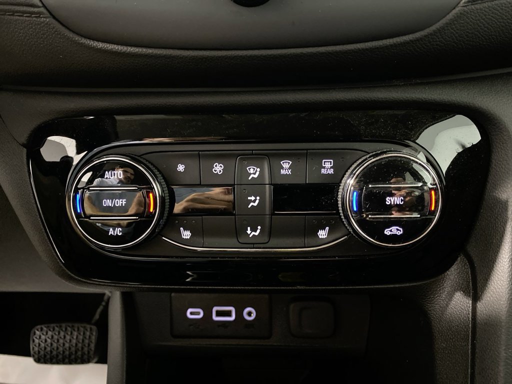 Certified 2023 Buick Encore GX Select w/ Sport Touring Package AWD/4WD image 18
