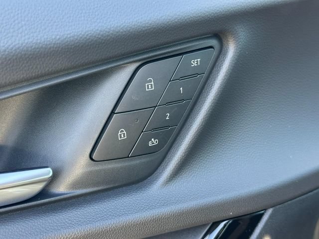 New 2026 Chevrolet Equinox ACTIV w/ Convenience Package III FWD image 10
