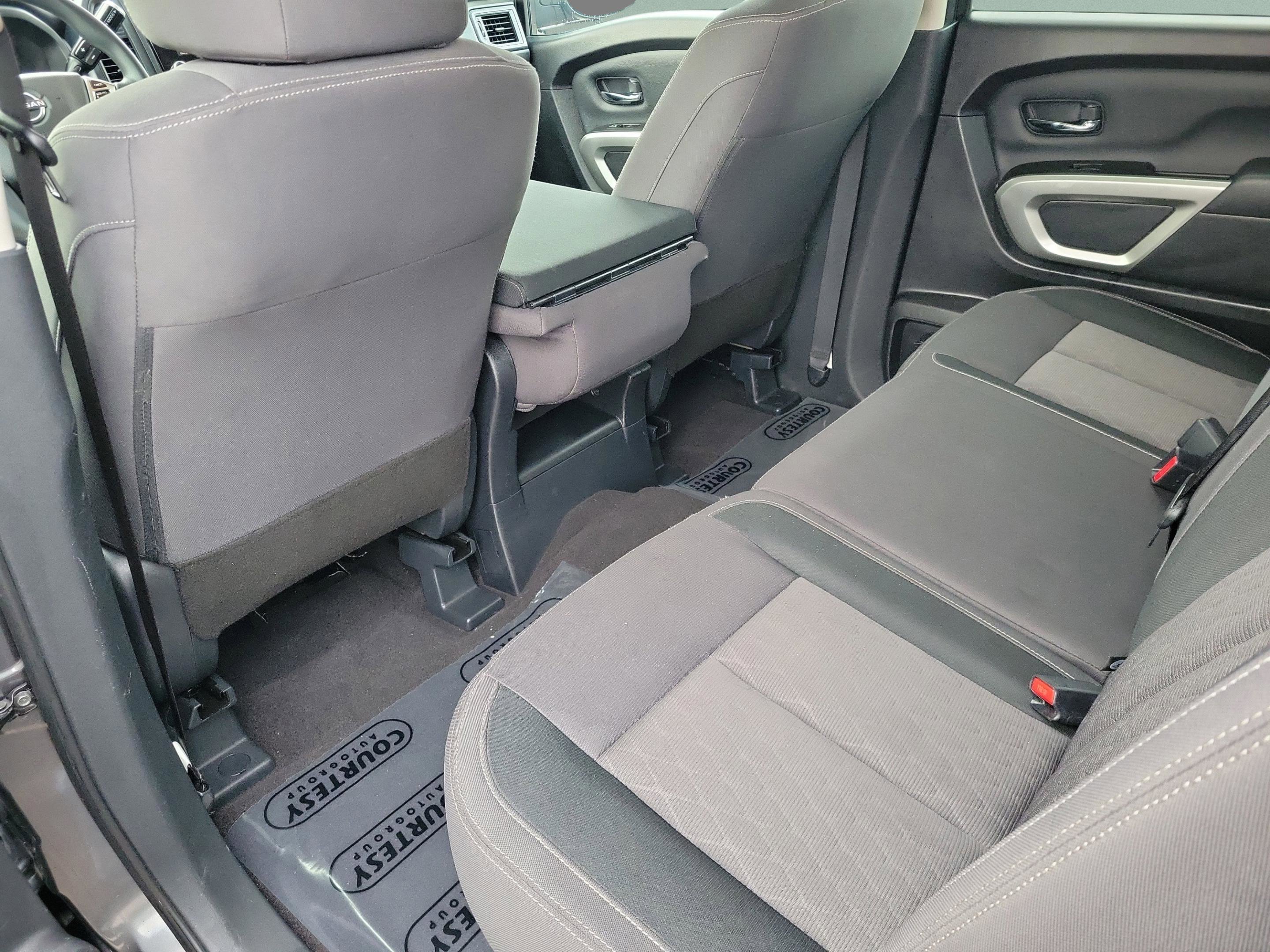 Certified 2023 Nissan Titan SV image 14