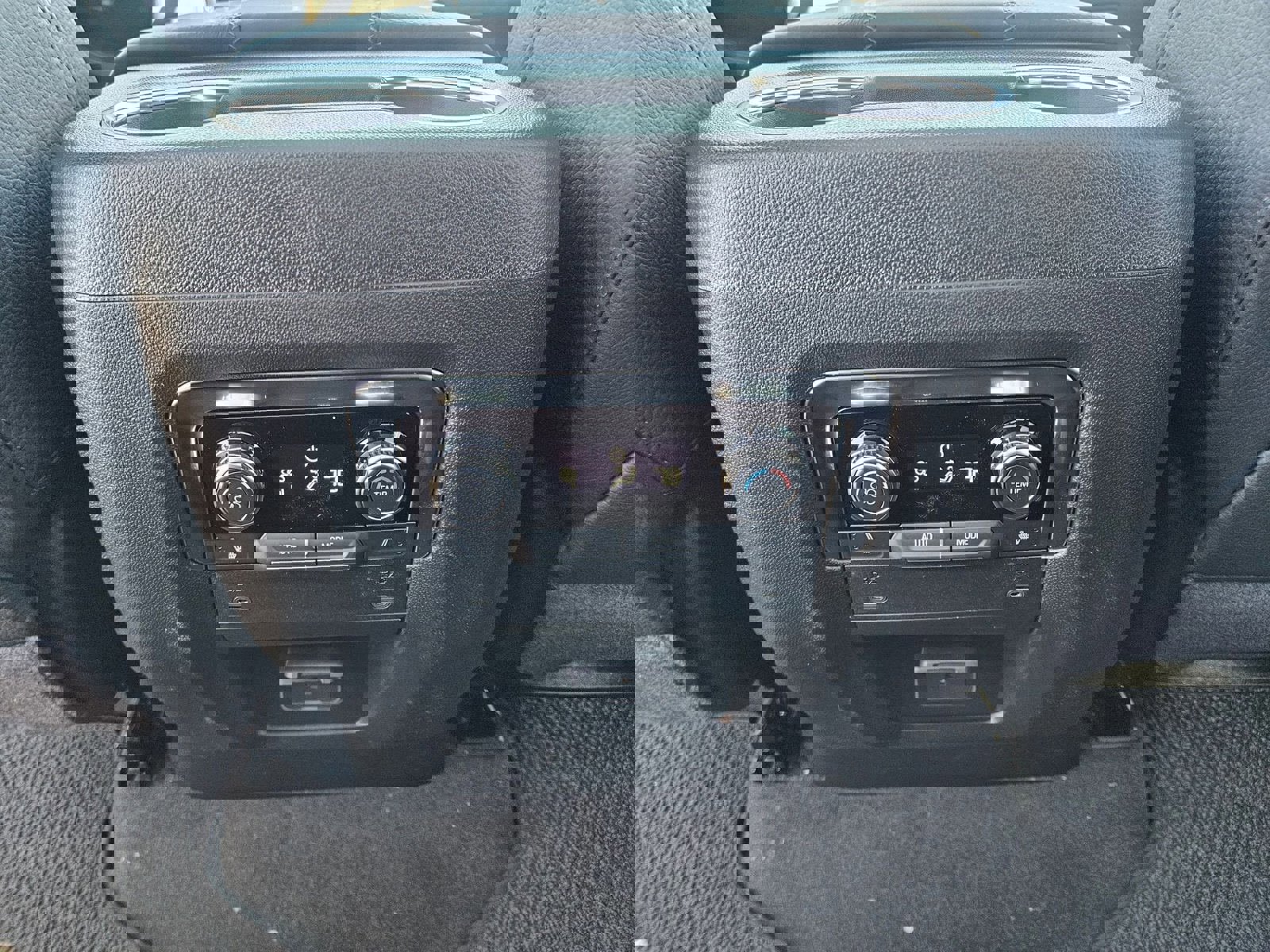 New 2026 GMC Yukon XL Denali w/ Sun & Power Step Package image 25