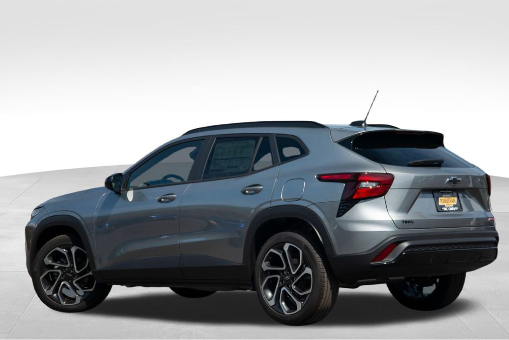 New 2026 Chevrolet Trax RS w/ Sunroof Package image 7