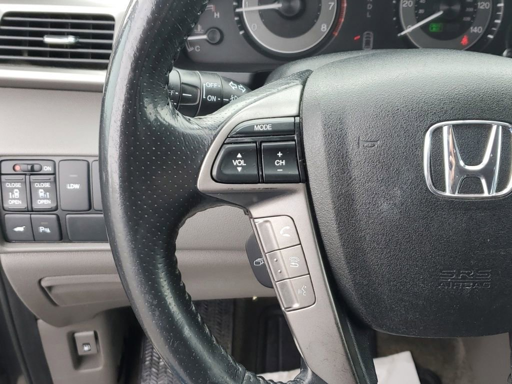 Used 2016 Honda Odyssey Touring Elite image 16
