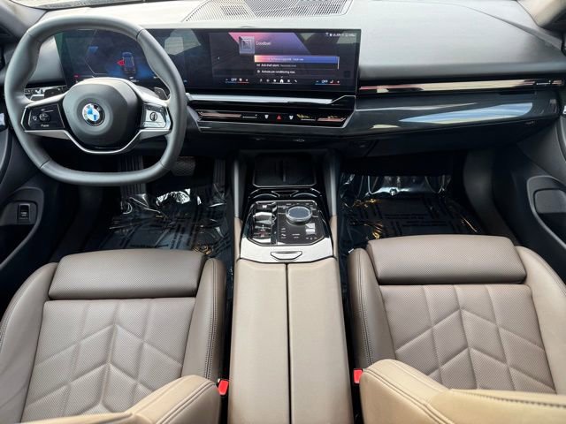 Certified 2025 BMW 530i xDrive image 15