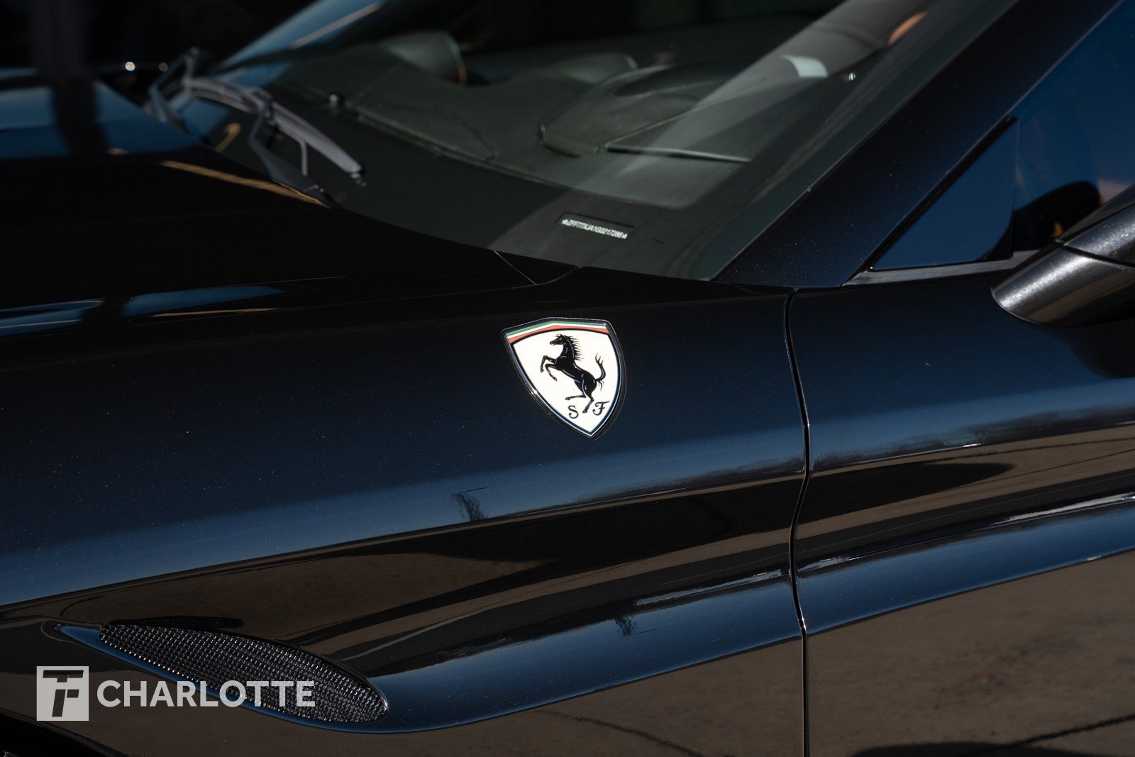 Used 2016 Ferrari California T image 8