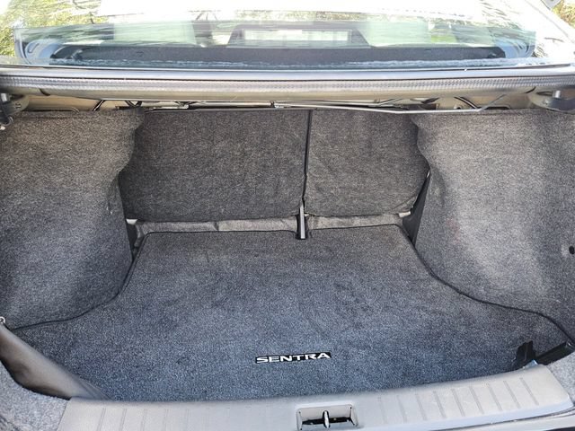 Used 2016 Nissan Sentra FWD image 13
