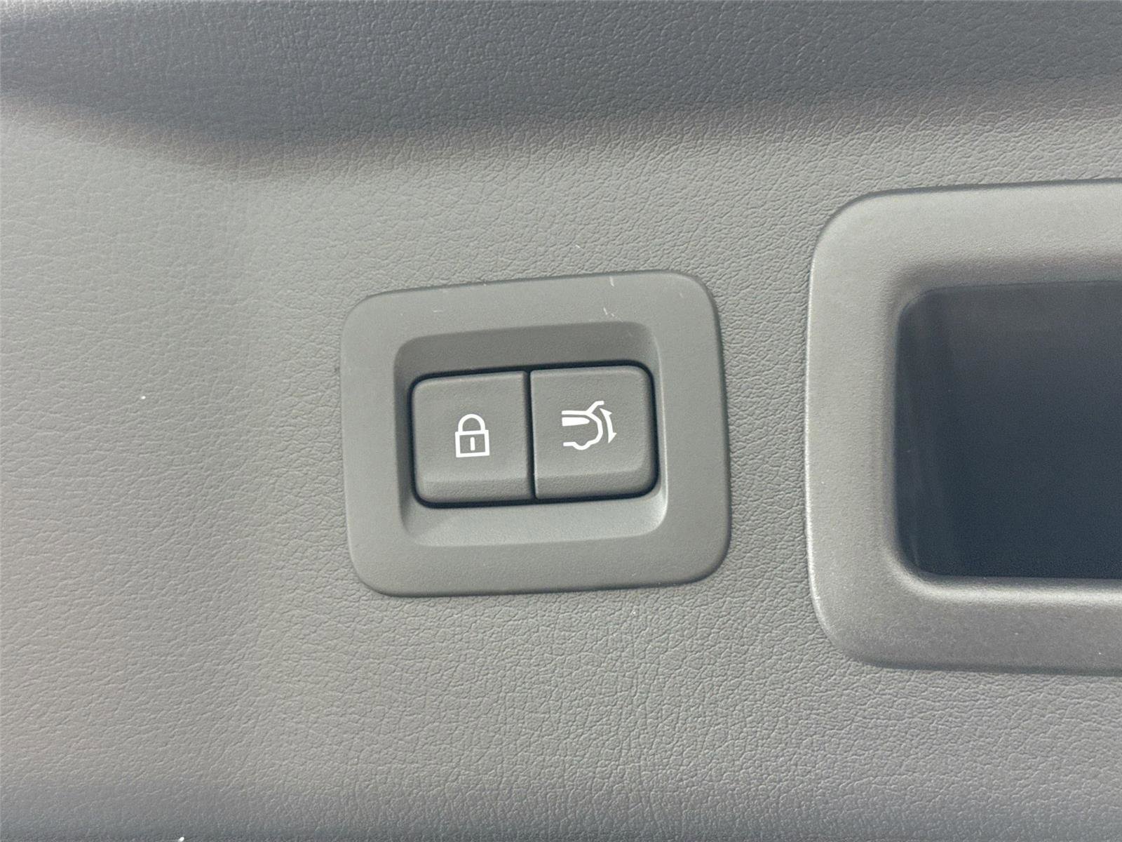 Certified 2026 MAZDA CX-90 3.3 Turbo w/ Preferred Package image 42