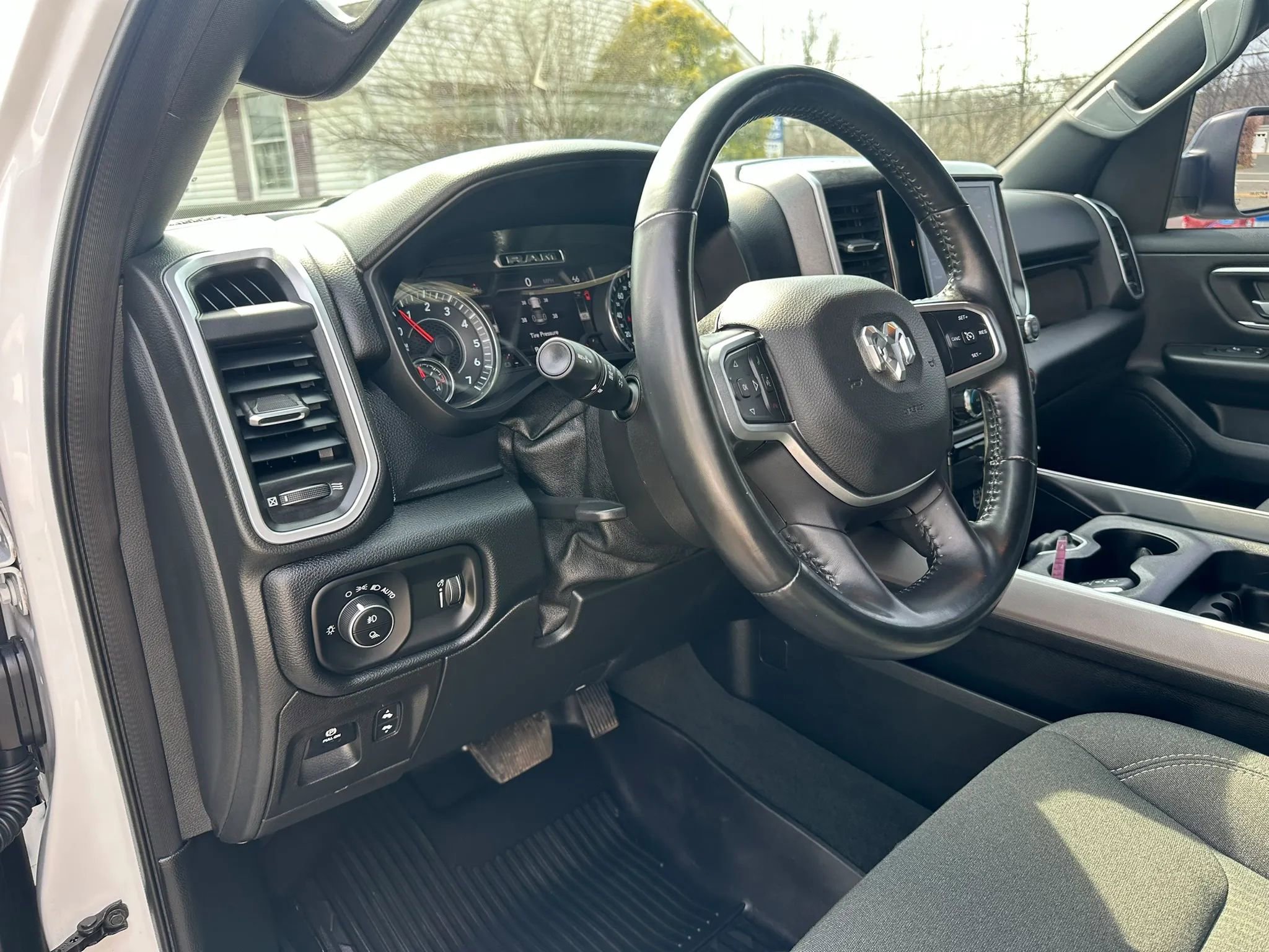 Used 2021 RAM 1500 Big Horn image 10