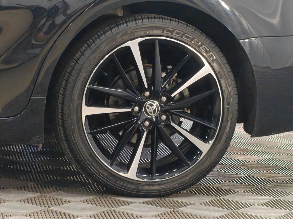 Used 2020 Toyota Camry XSE image 52