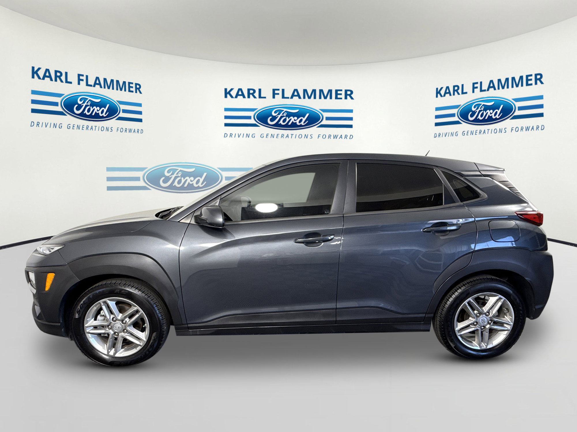 Used 2021 Hyundai Kona SE image 5
