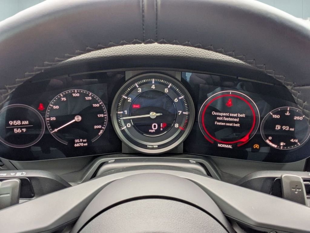 Used 2024 Porsche 911 Carrera w/ Premium Package image 19