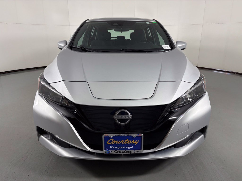 Used 2025 Nissan Leaf S FWD image 4