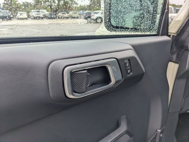 New 2025 Ford Bronco Outer Banks AWD/4WD image 18