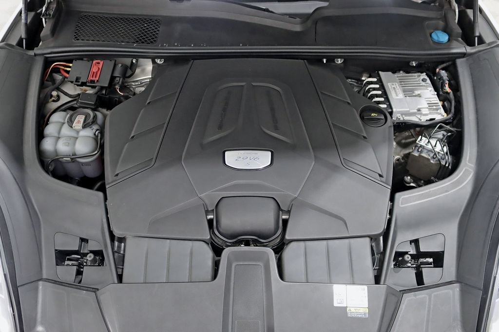 Used 2023 Porsche Cayenne S AWD/4WD image 39