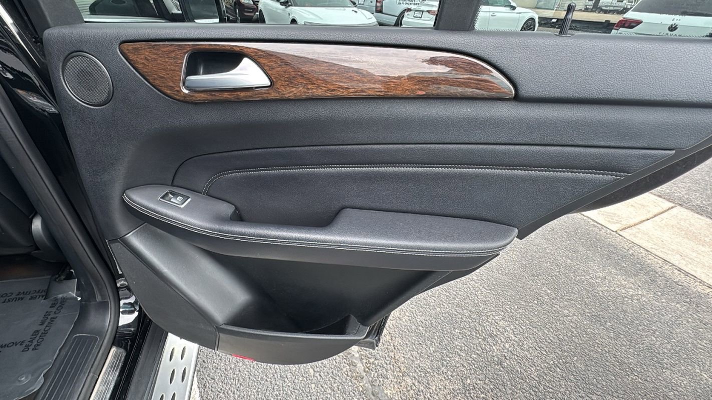 Used 2013 Mercedes-Benz ML 350 4MATIC image 17