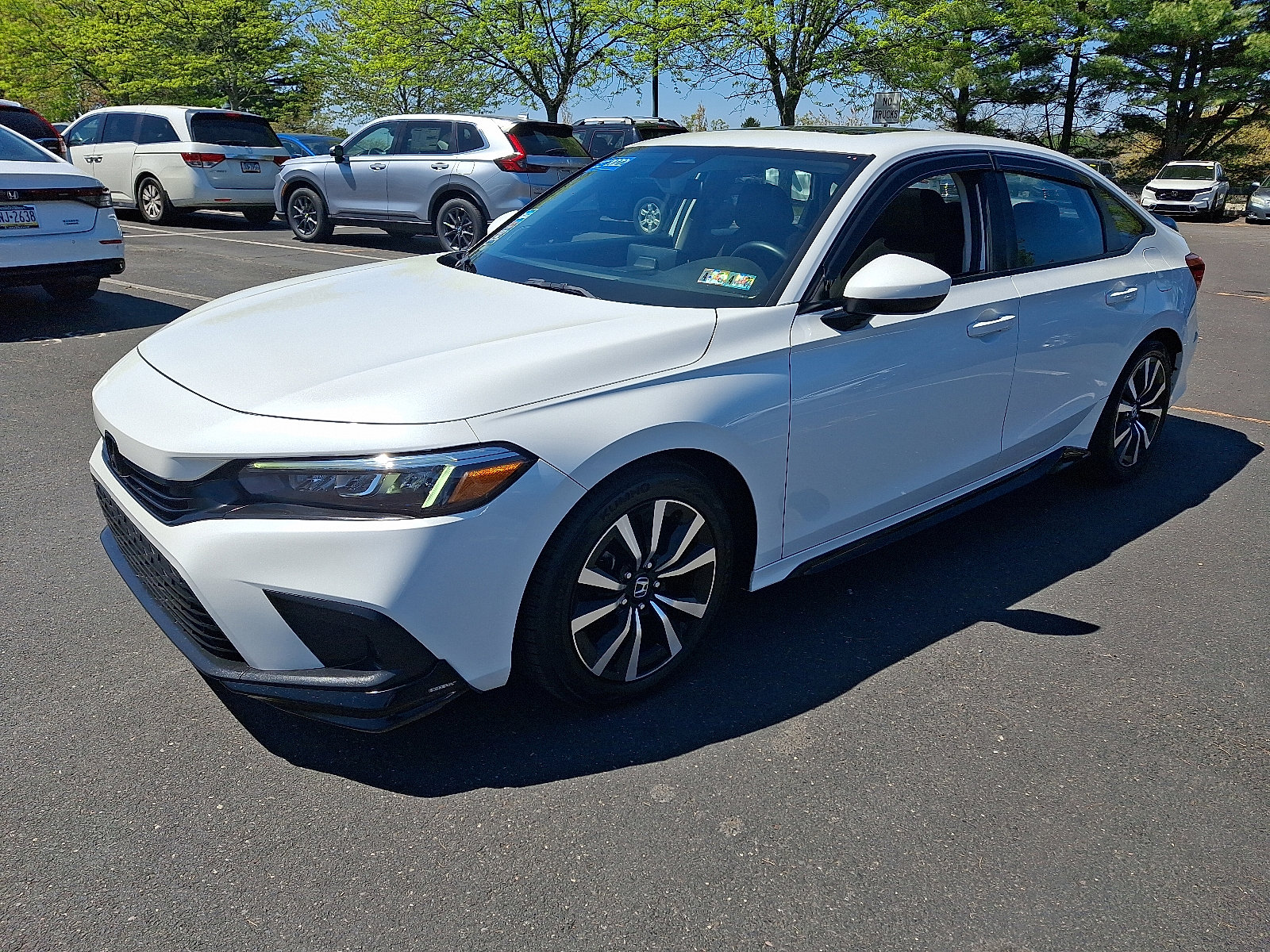 Used 2022 Honda Civic EX image 3