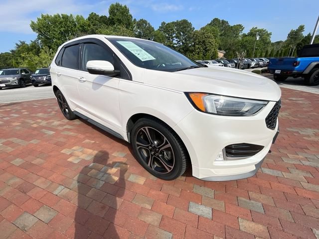 Used 2019 Ford Edge ST w/ Cold Weather Package AWD/4WD image 38