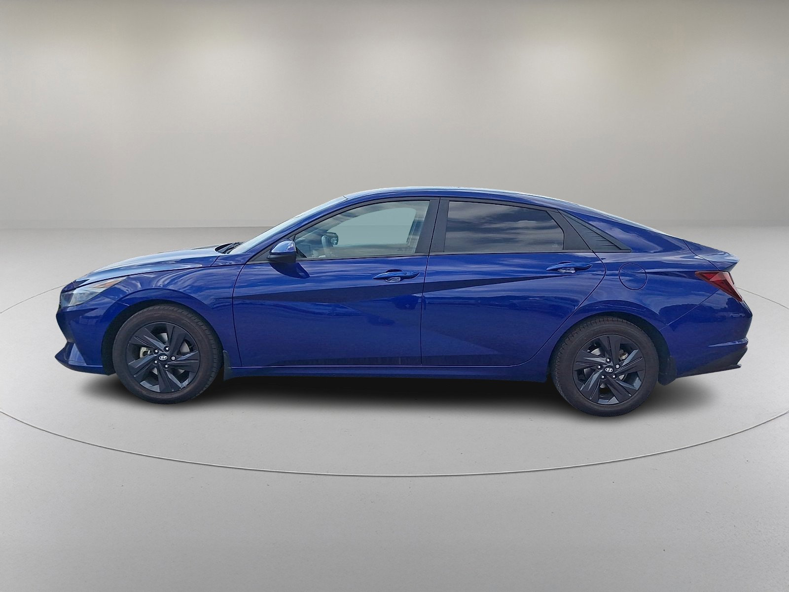 Certified 2023 Hyundai Elantra SEL w/ Winter Weather Package FWD image 5