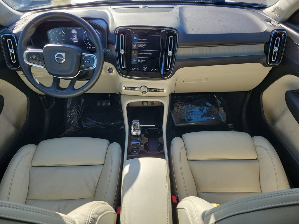 Used 2022 Volvo XC40 T4 Inscription w/ Protection Package image 17
