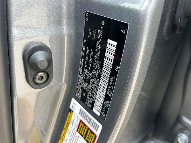 Certified 2025 Toyota Highlander Platinum AWD/4WD image 10