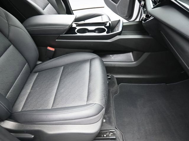 Used 2025 Chevrolet Equinox LT w/ Convenience Package II image 27