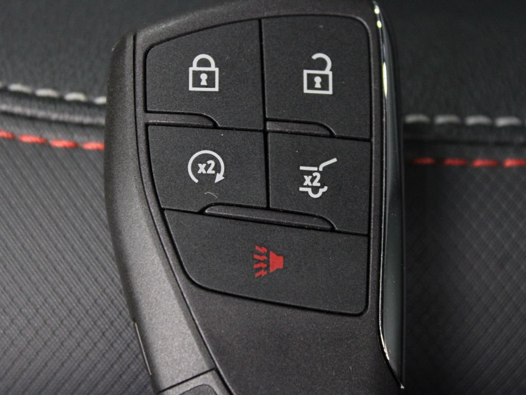 Used 2026 Chevrolet Traverse RS w/ LPO, Floor Liner Package AWD/4WD image 74