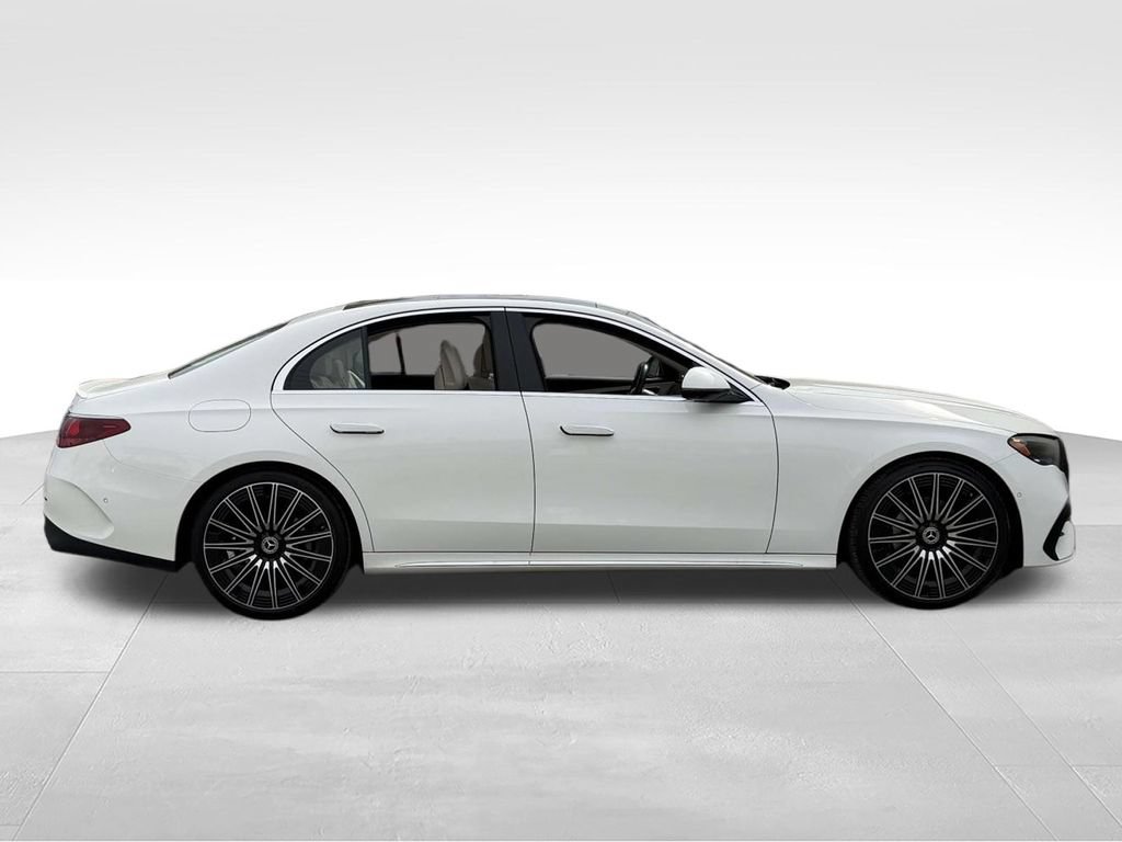 Used 2025 Mercedes-Benz E 350 4MATIC Sedan w/ Winter Package image 10