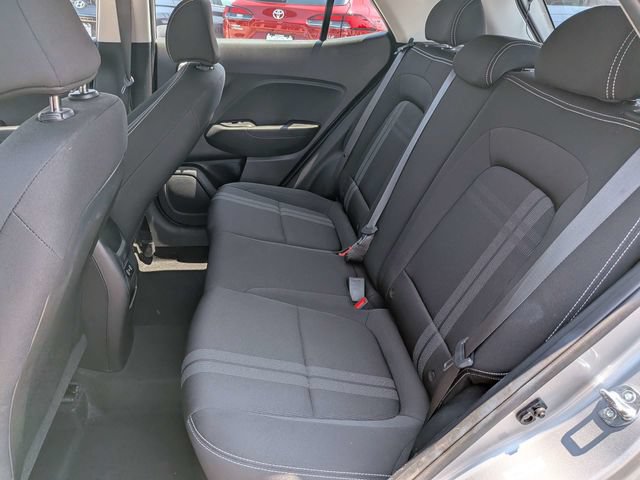 Used 2025 Hyundai Venue SEL FWD image 16